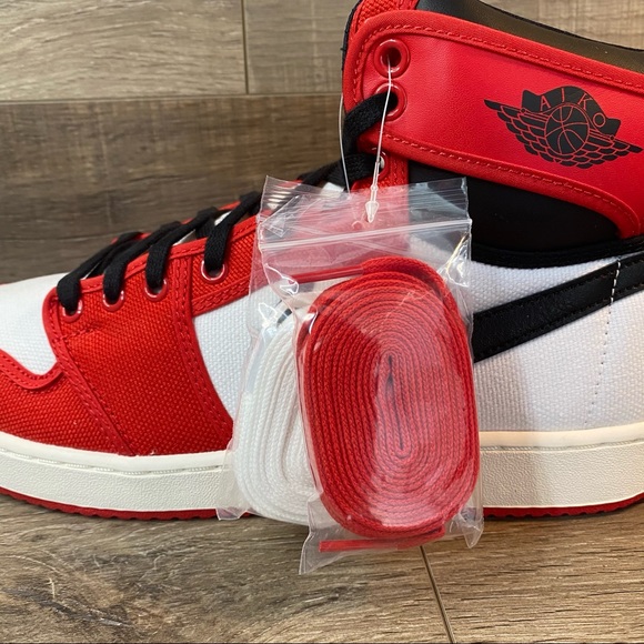 Air Jordan 1 KO ‘Chicago’ 2021 - Picture 7 of 8